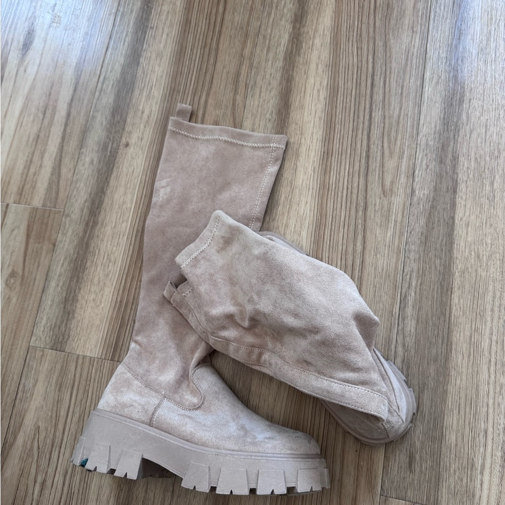Fashion nova boots Women's Tan Suede Boots